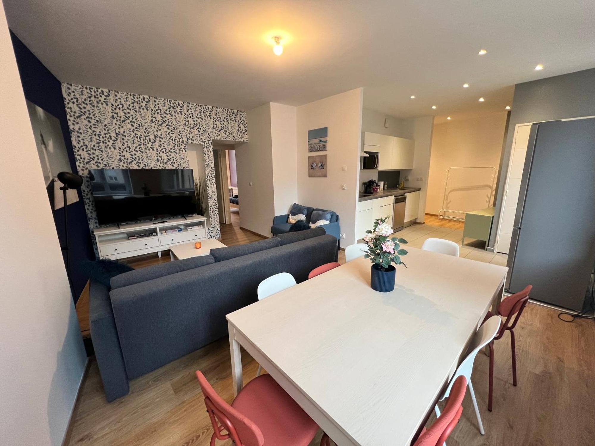 24 Chic & Cosy Grand Appart 88M2 Parking Gratuit Hypercentre Netflix Saint-Etienne  Esterno foto